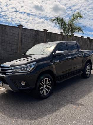 TOYOTA HILUX 2.8 SRX 4X4 CD 16V DIESEL 4P AUTOMÁTICO
